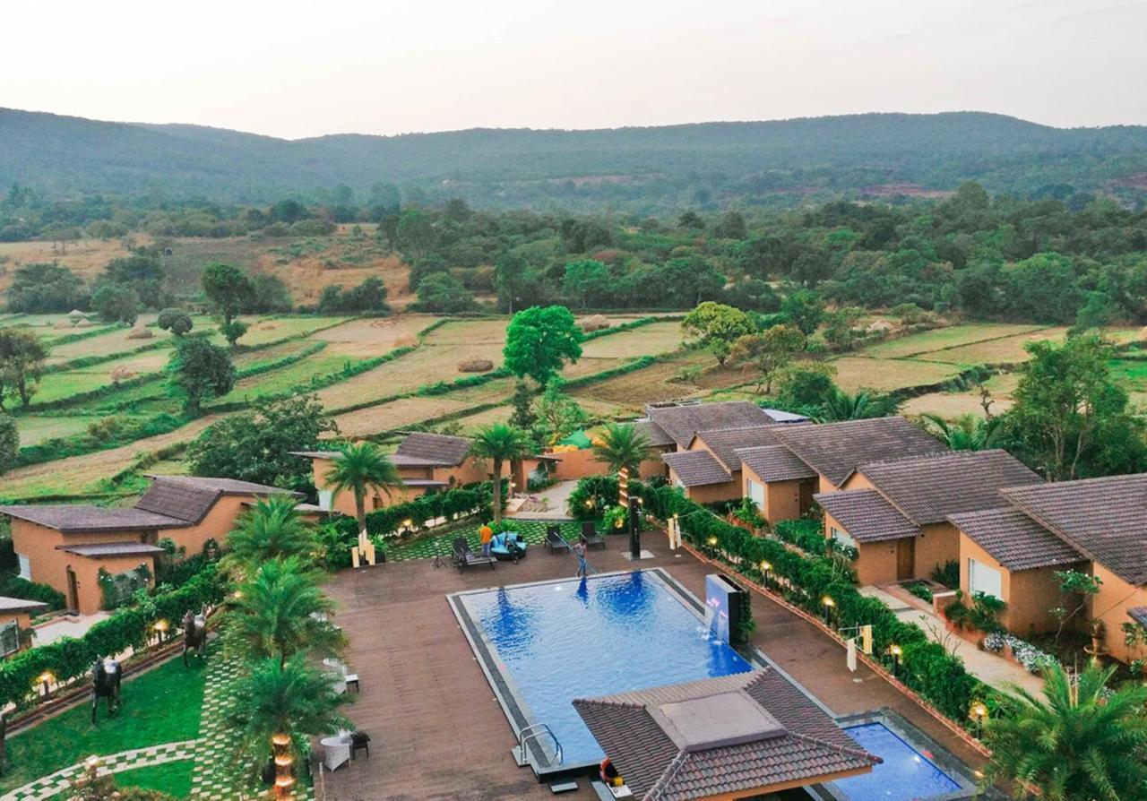 Regenta Resort Belagavi Экстерьер фото