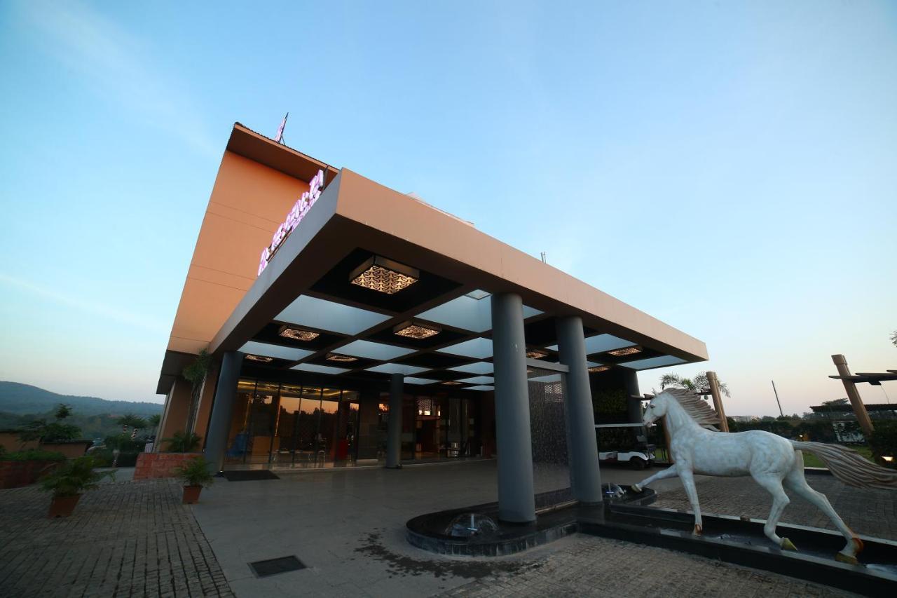 Regenta Resort Belagavi Экстерьер фото